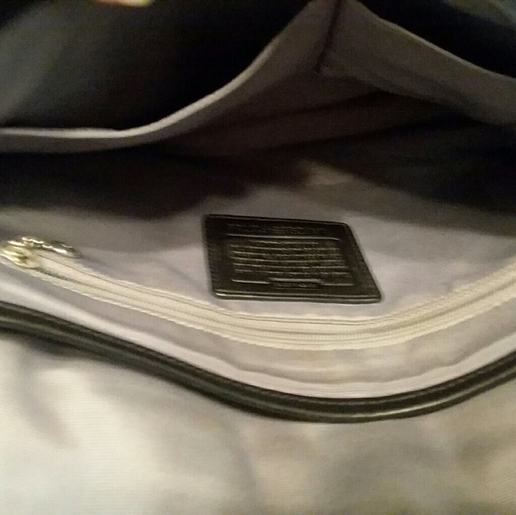 Coach shoulder bag - Picture 4 of 6